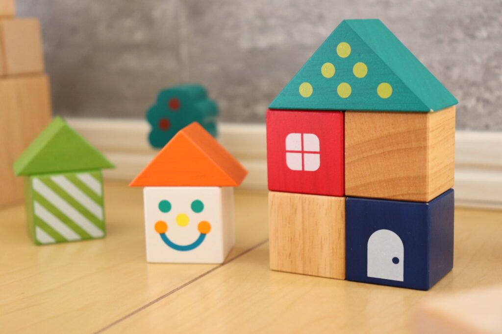 子供がハマる遊びができる家のモチーフ