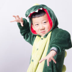 思わず写真を撮りたくなる恐竜ロンパース