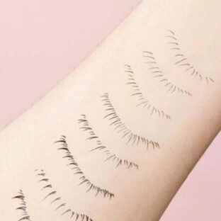 下まつげシールで魅せる韓国風メイク