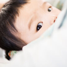 スリングの安全な使い方！赤ちゃんを守る正しい抱き方とNG行動について