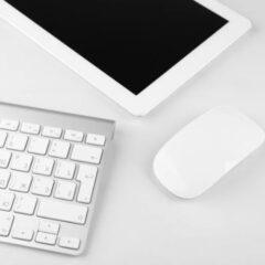 ワイヤレスキーボードのファームウェア更新方法と最新機能の活用