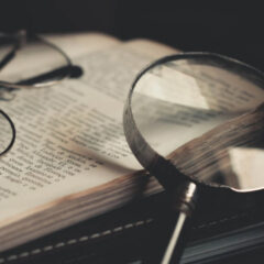 持ち運びに便利なコンパクトルーペのおすすめ