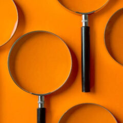 ルーペと拡大鏡の違いとは？用途別の使い分けを解説