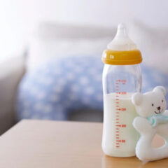 哺乳瓶ウォーマーと電気ポットの違い：どちらが便利？徹底比較​