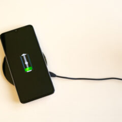ワイヤレス充電器の安全性：発熱や過充電のリスクと対策