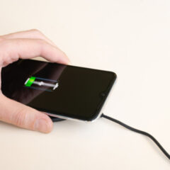 デスク周りをすっきり！おしゃれなワイヤレス充電器特集