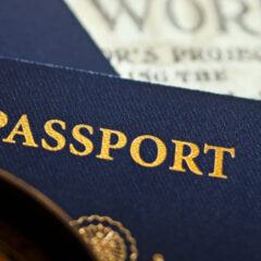 海外旅行で役立つ！パスポートケースの便利な使い方と活用術
