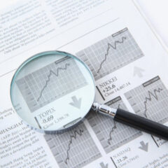 ルーペの倍率と視野の関係とは？用途別・最適な倍率の選び方を解説